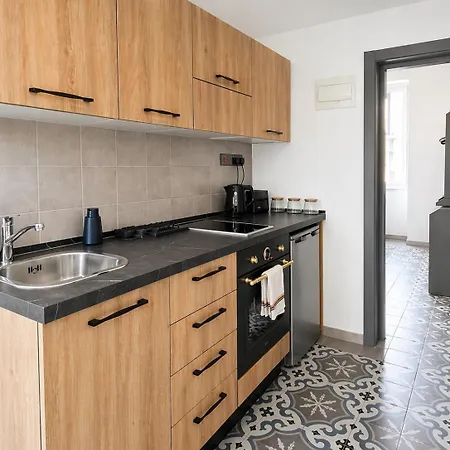 Iris -Paola Modern Townhouse-3