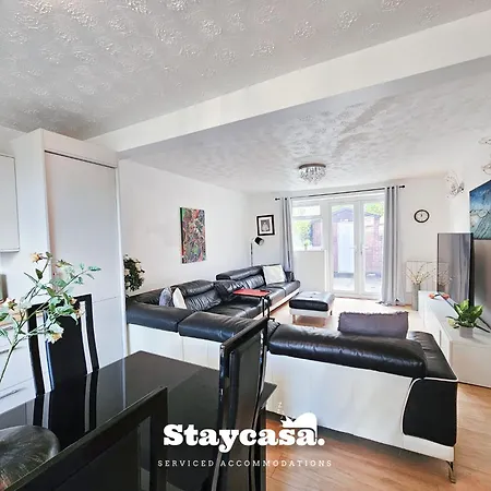 Large 6Br Manchester House Free Parking & Wifi-2