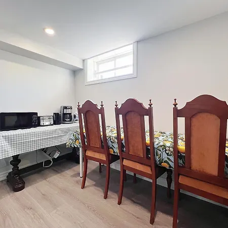 Cozy & Modern Ensuite Basement Rooms - Steps To Subway & Downsview Rogers Stadium-3