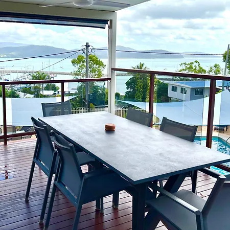 Airlie Apartments-3