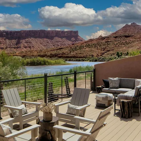 Red Cliffs Lodge Moab-3