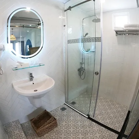 Dinh Phat Hotel-2