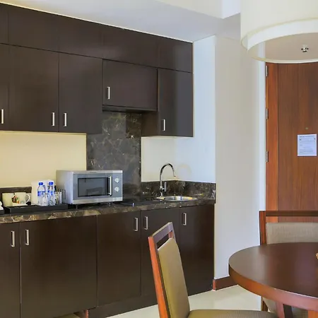 Holiday Inn & Suites Makati By Ihg-2
