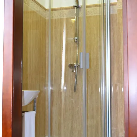 Hotel Helicopter-2
