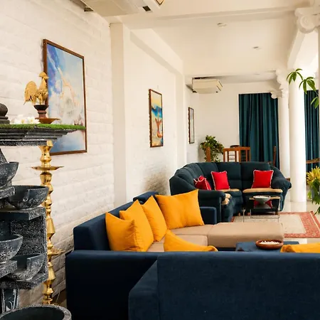 Queens Beach Hotel-2