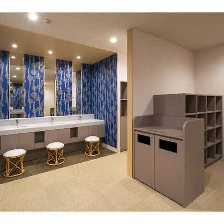 Capsule Hotel J Garden Shin-Osaka-3