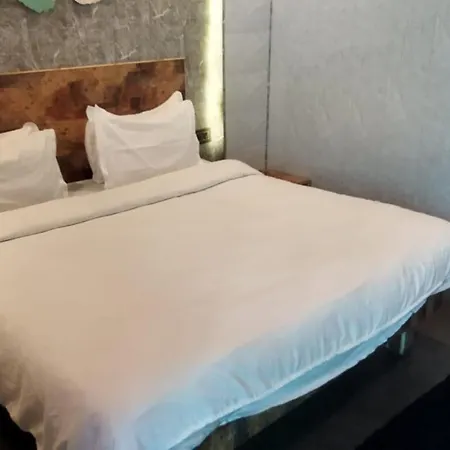 Aariv Inn Baga Beach-2