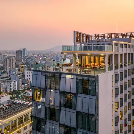 Awaken Da Nang Hotel-3