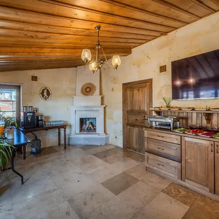 Rocca Stone House-3