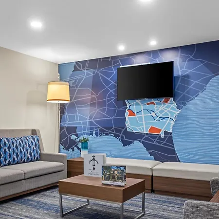 Holiday Inn Express Hotel & Suites Savannah Midtown By Ihg-3