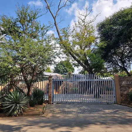 Aerotropolis Guest Lodge-2
