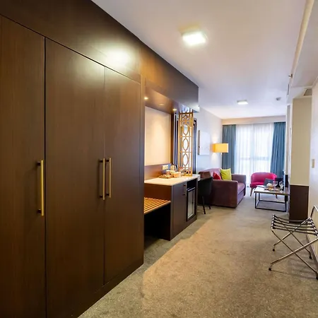Ibis Styles Istanbul Bomonti-3
