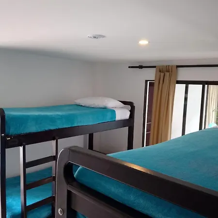 Casa Kiwi Hostel-3