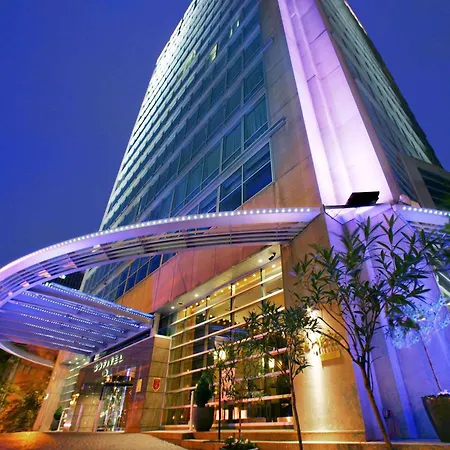 Sofitel Montreal Golden Mile-3