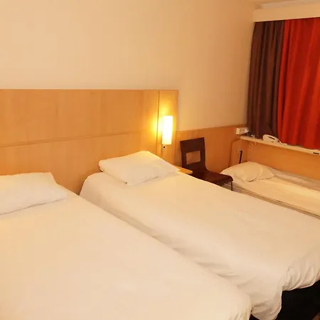 Ibis Warszawa Ostrobramska-3