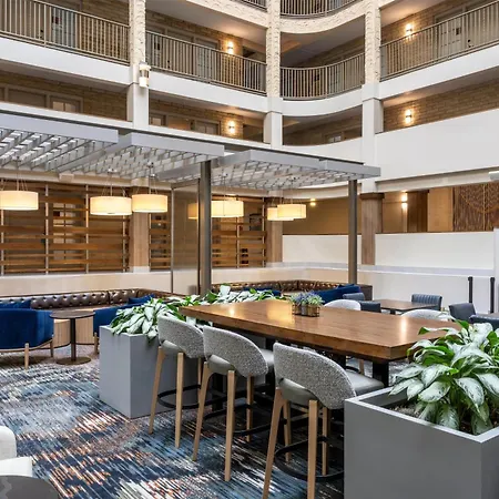 Embassy Suites By Hilton Minneapolis Bloomington Edina-3