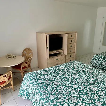Summerland Suites-3