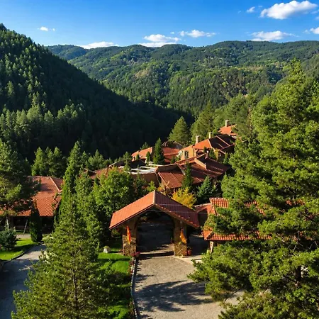 Aurora Resort & Spa-2
