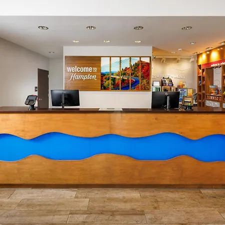 Hampton Inn & Suites-Asheville Biltmore Village, Nc-3