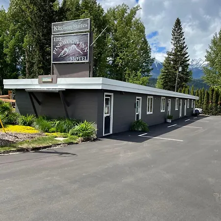 Pinewood Inn-2