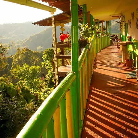 Hostal Y Camping Los Girasoles-2
