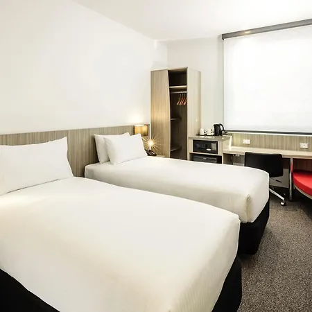 Ibis Mackay-3