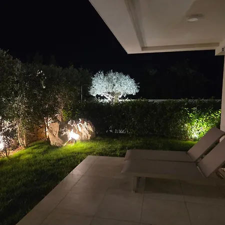 Villa Cala, Hotel Rooms&Apartments-2