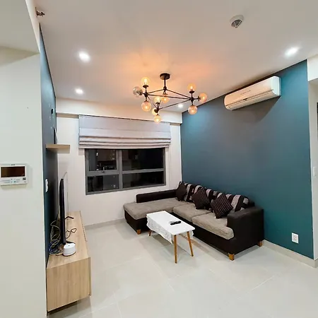 Hhomes - 2 Bedroom Sunset View Big Balcony & Pool Gym At Masteri Thao Dien-2