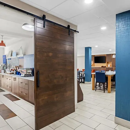 Holiday Inn Express Hotel & Suites Savannah Midtown By Ihg-2