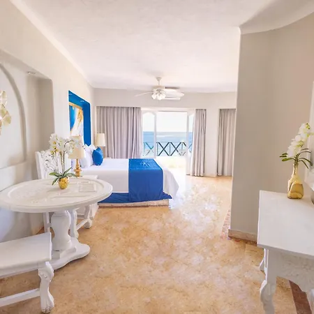 Blue Chairs Beachfront Resort Puerto Vallarta - Adults Only-3