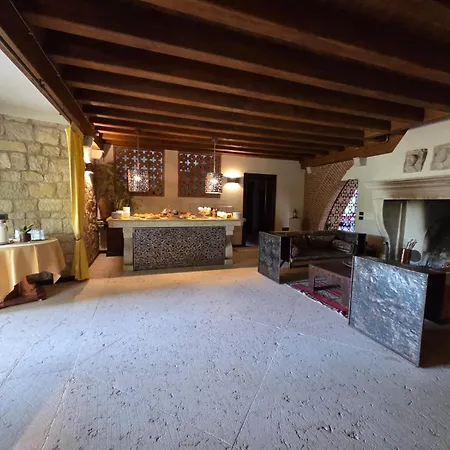 Delser Verona Manor House-3