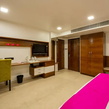 La Woods Hotel-2