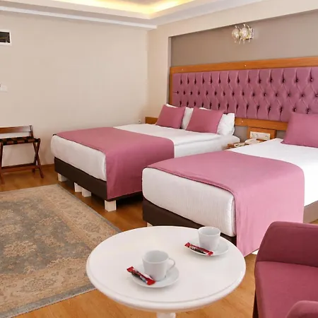 Weingart Black Pearl Hotel-2