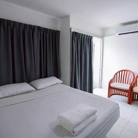 18 Coins Budget Hotel-3