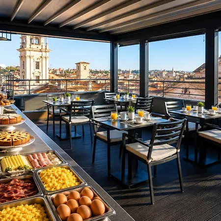Navona Queen Rooftop-2
