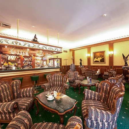 Grand Hotel London-2