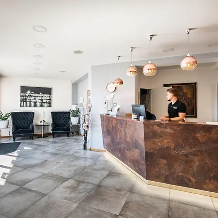 Hotel Troja-2