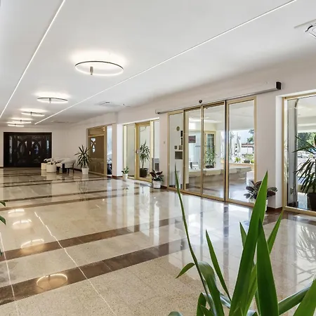 Hotel Condor-3