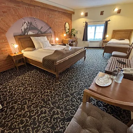 Malom Hotel-3