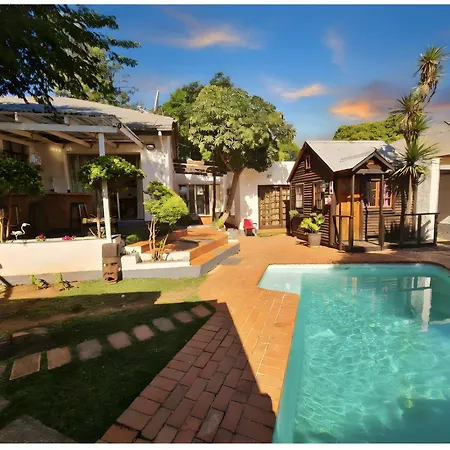Melville House-2