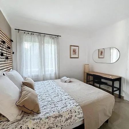 Two En-Suite Bedroom Apartment On La Croisette - Sea View-2