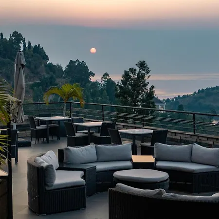 Lux* Lake Kivu-2