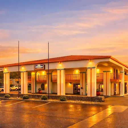 Howard Johnson By Wyndham Chattanooga Lookout Mountain I-24-3