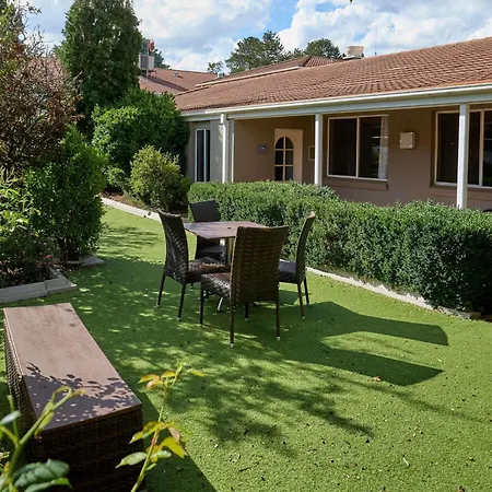 Ibis Styles Canberra-2