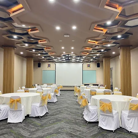 Whiz Prime Hotel Kelapa Gading-2