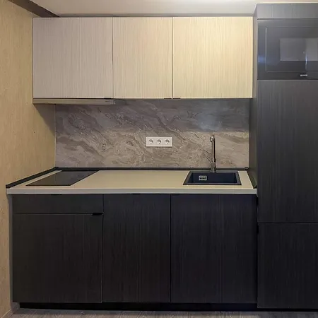 E 37 Downtown Apartments-2