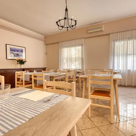 Hotel Laura-3