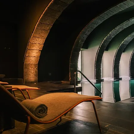 Nine Dots Azorean Art Boutique Hotel-2