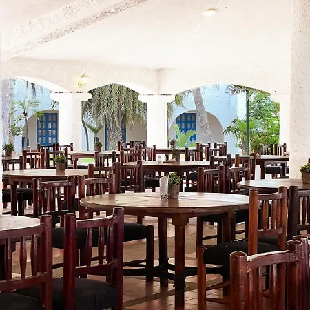 Costa Caribe Hotel Beach & Resort-2