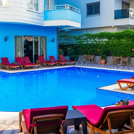 Hawaii Suite Beach Hotel-3